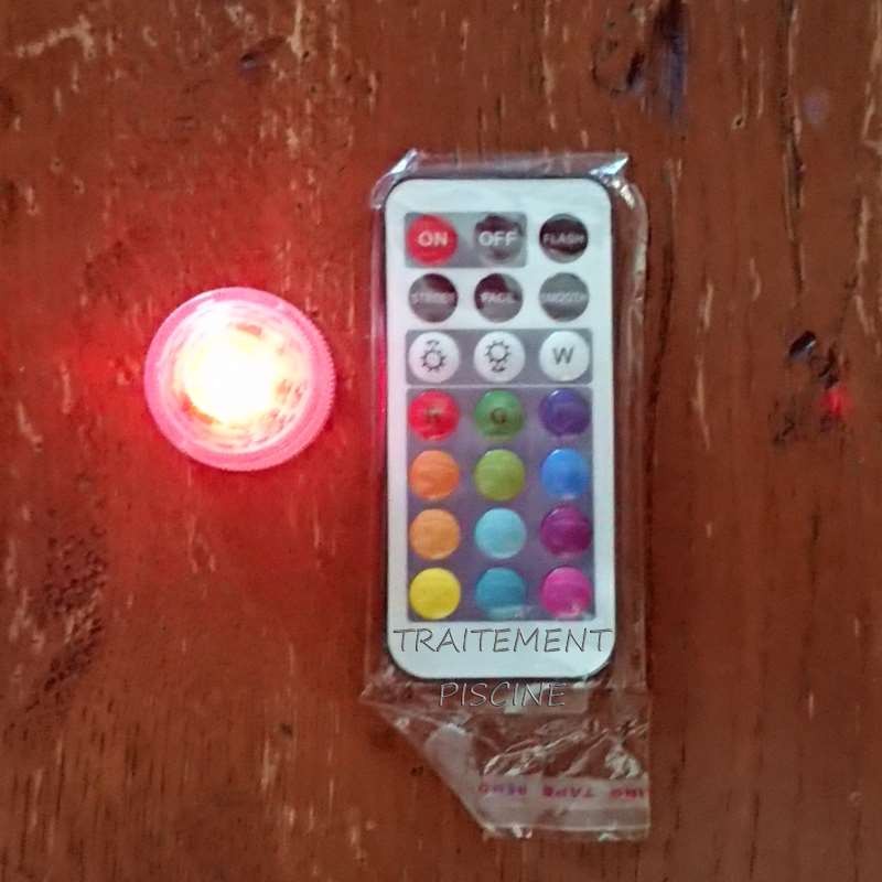 Boule LED étanche 13 couleurs avec télécommande